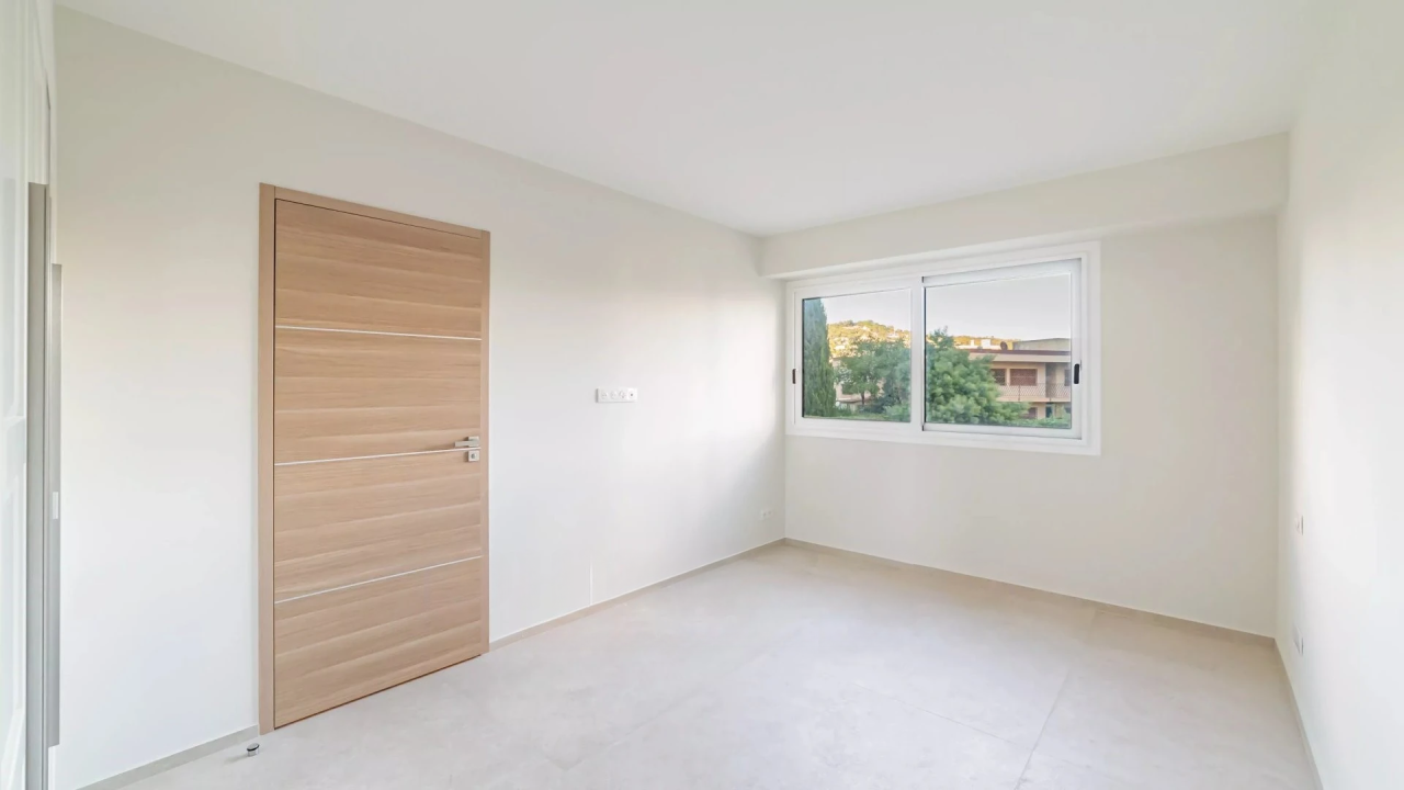 House in Cannes, France, 92 m² - picture 14