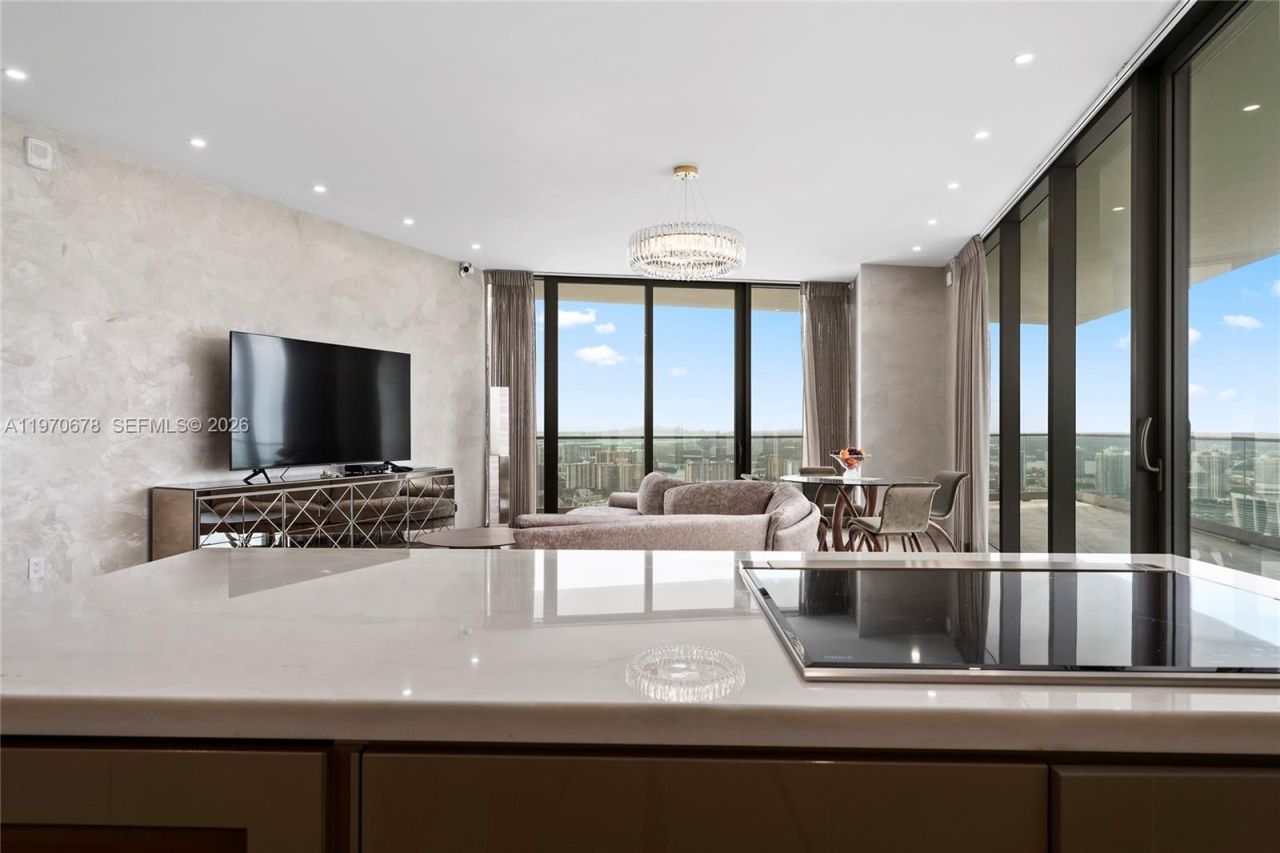 Piso en Miami, Estados Unidos, 120 m² - imagen 4