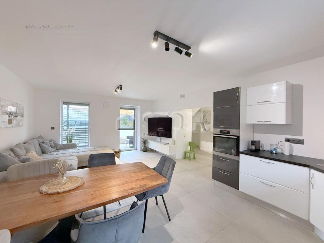 Casa a Lubiana, Slovenia, 200 m² - foto 2