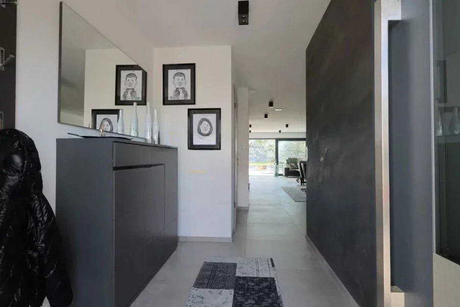 Flat in Luxembourg, Luxembourg, 183 m² - picture 3