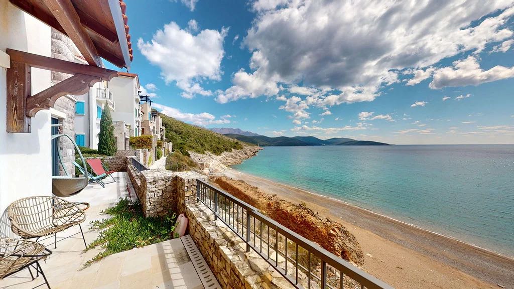 Wohnung in Halbinsel Luštica, Montenegro, 108 m² - Foto 1
