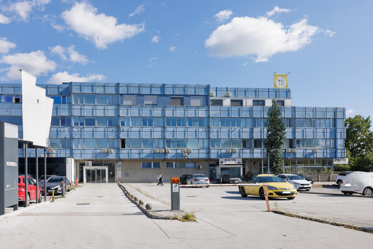 Ufficio a Lubiana, Slovenia, 573 m² - foto 1