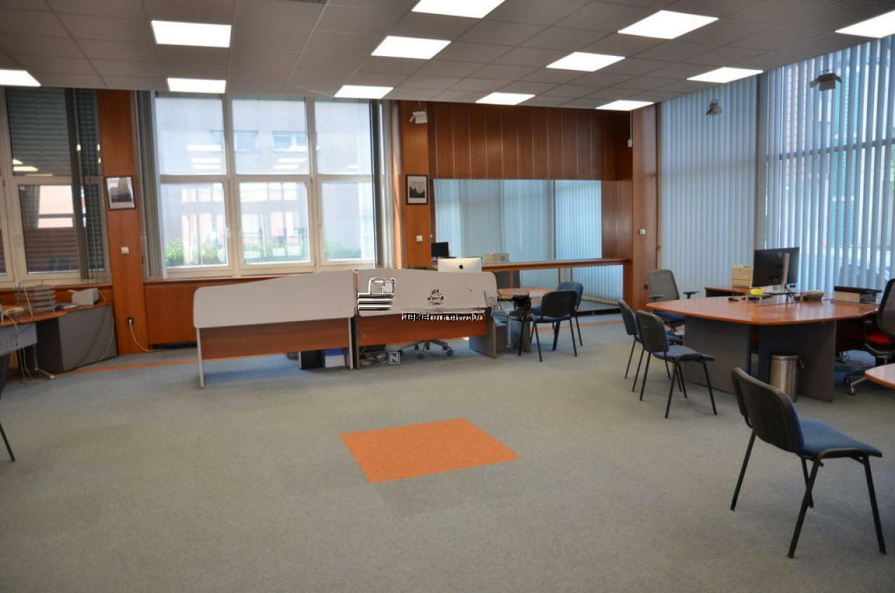 Büro in Ljubljana, Slowenien, 950 m² - Foto 1