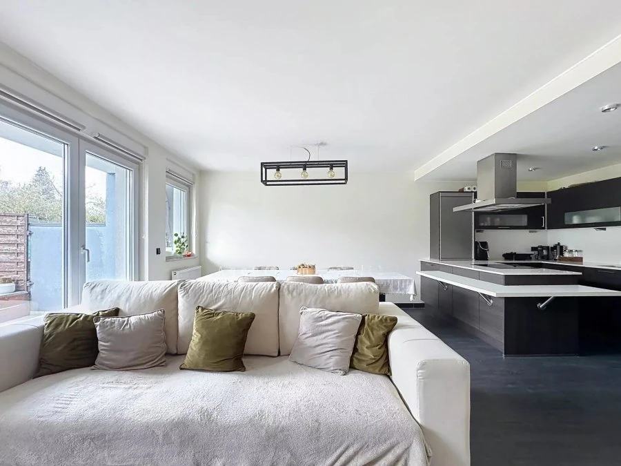 Flat in Luxembourg, Luxembourg, 70 m² - picture 2