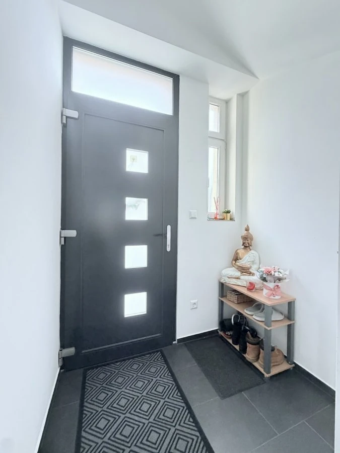 Flat in Luxembourg, Luxembourg, 125 m² - picture 2