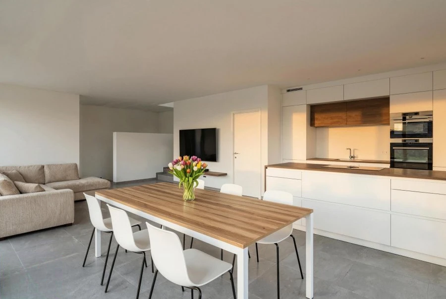 Flat in Luxembourg, Luxembourg, 222 m² - picture 2