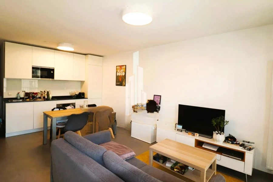 Flat in Luxembourg, Luxembourg, 50 m² - picture 2