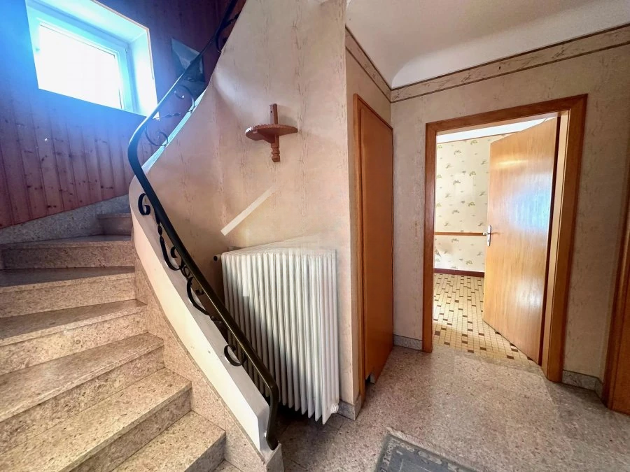 Flat in Luxembourg, Luxembourg, 102 m² - picture 2