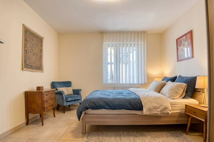 Flat in Luxembourg, Luxembourg, 96 m² - picture 2
