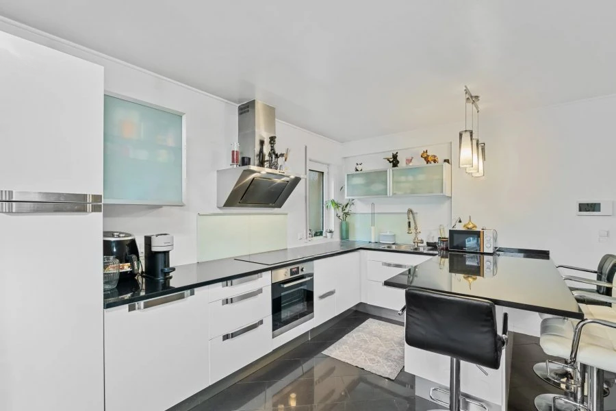 Flat in Luxembourg, Luxembourg, 71 m² - picture 2