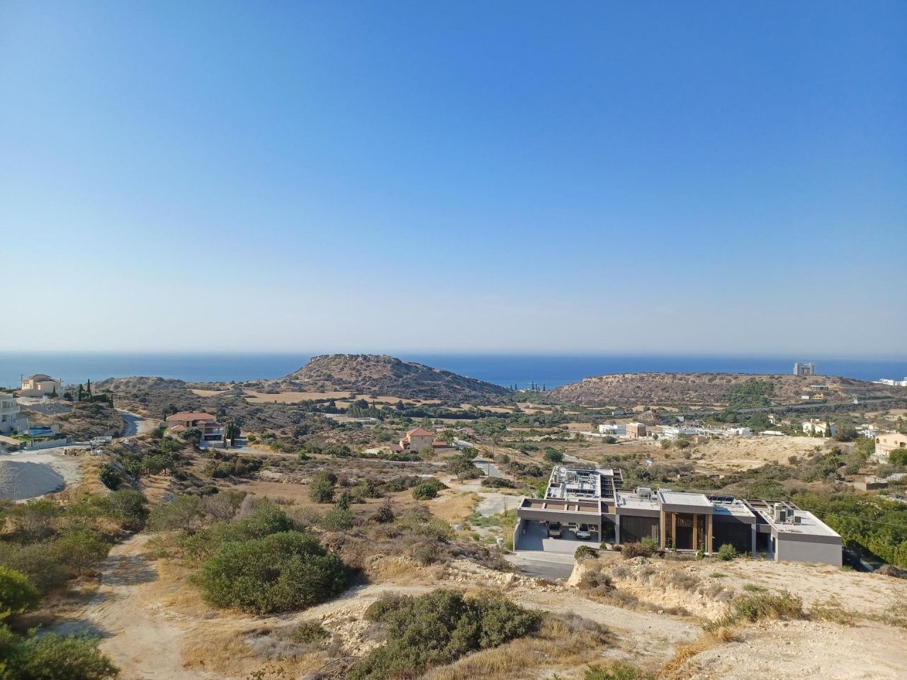 Propiedad comercial en Agios Tychon, Chipre - imagen 2