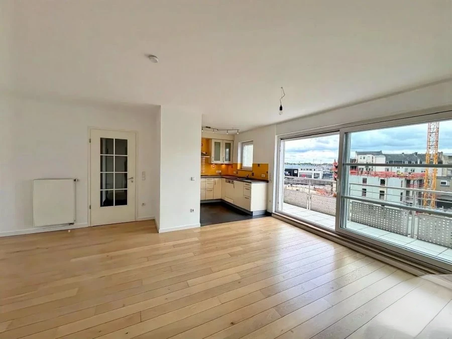 Flat in Luxembourg, Luxembourg, 74 m² - picture 2