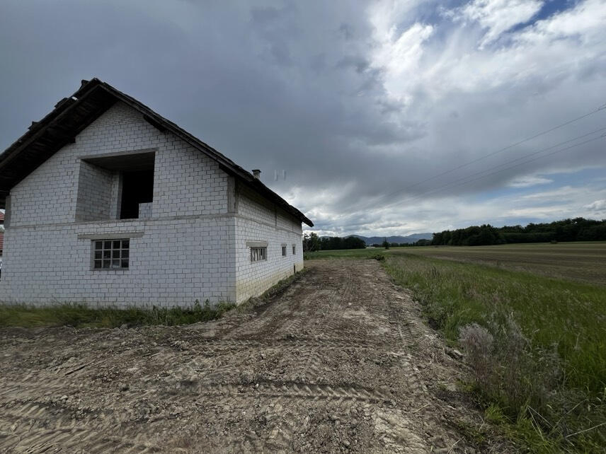 Casa a Brežice, Slovenia, 242 m² - foto 2