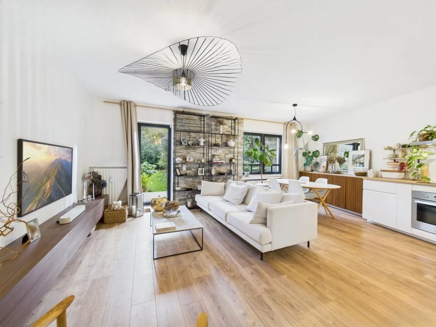 Flat in Luxembourg, Luxembourg, 86 m² - picture 2