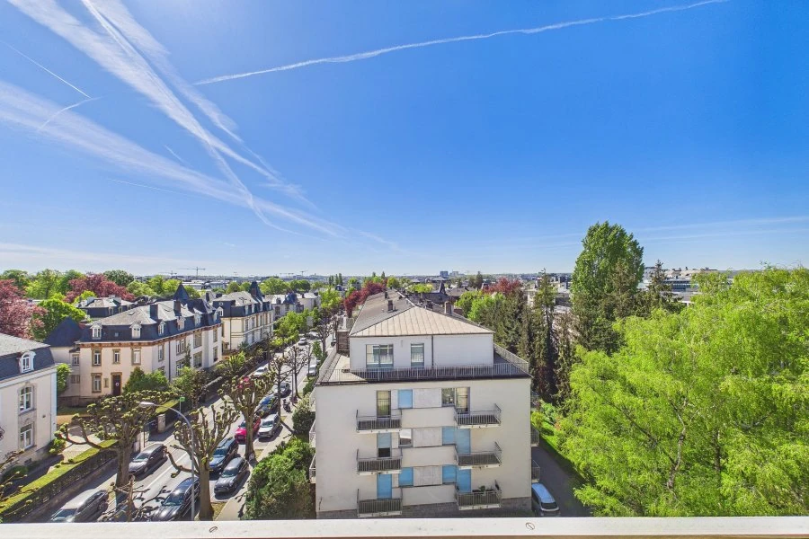 Flat in Luxembourg, Luxembourg, 220 m² - picture 3