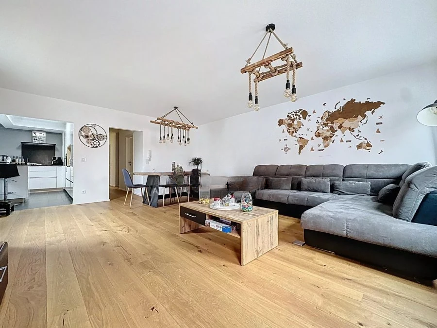 Flat in Luxembourg, Luxembourg, 87 m² - picture 3