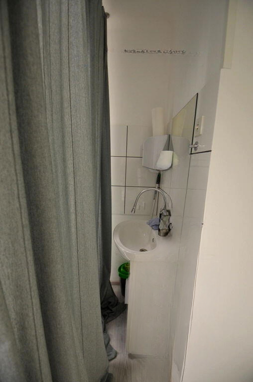 Oficina en Liubliana, Eslovenia, 65 m² - imagen 3