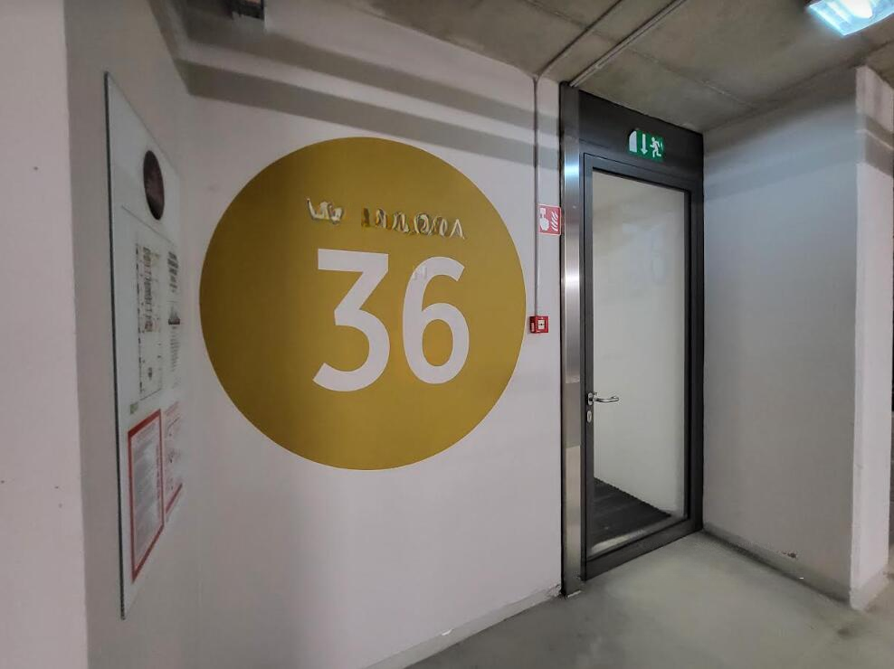 Oficina en Liubliana, Eslovenia, 21 m² - imagen 3