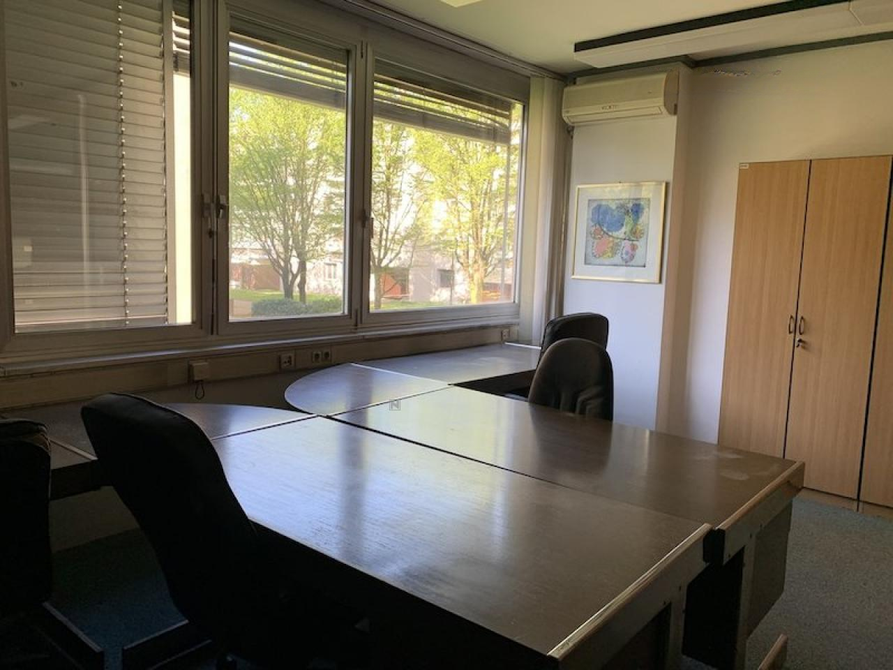 Office in Ljubljana, Slovenia, 367 m² - picture 3