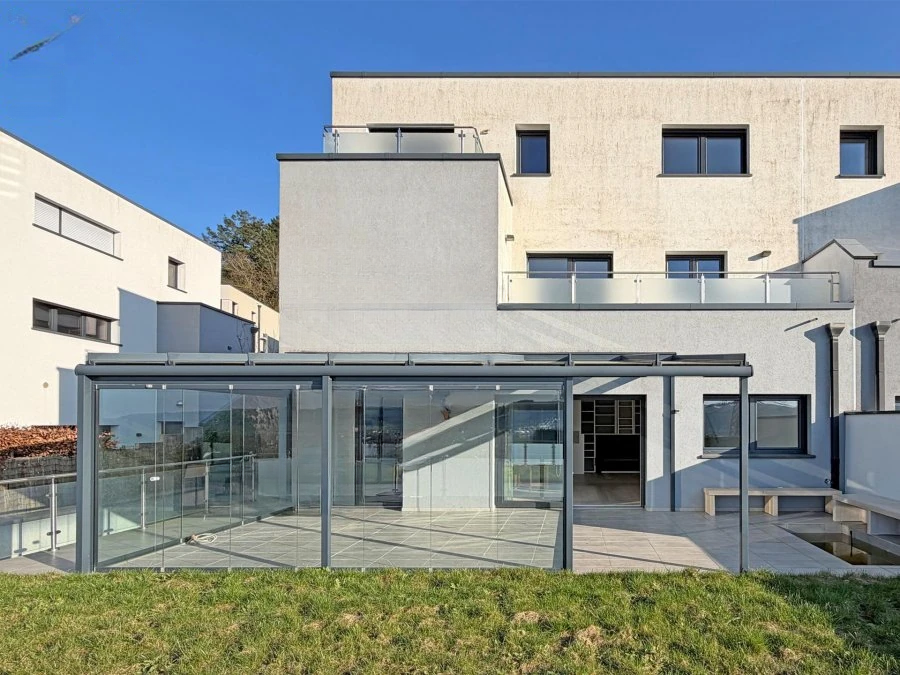Flat in Luxembourg, Luxembourg, 200 m² - picture 3