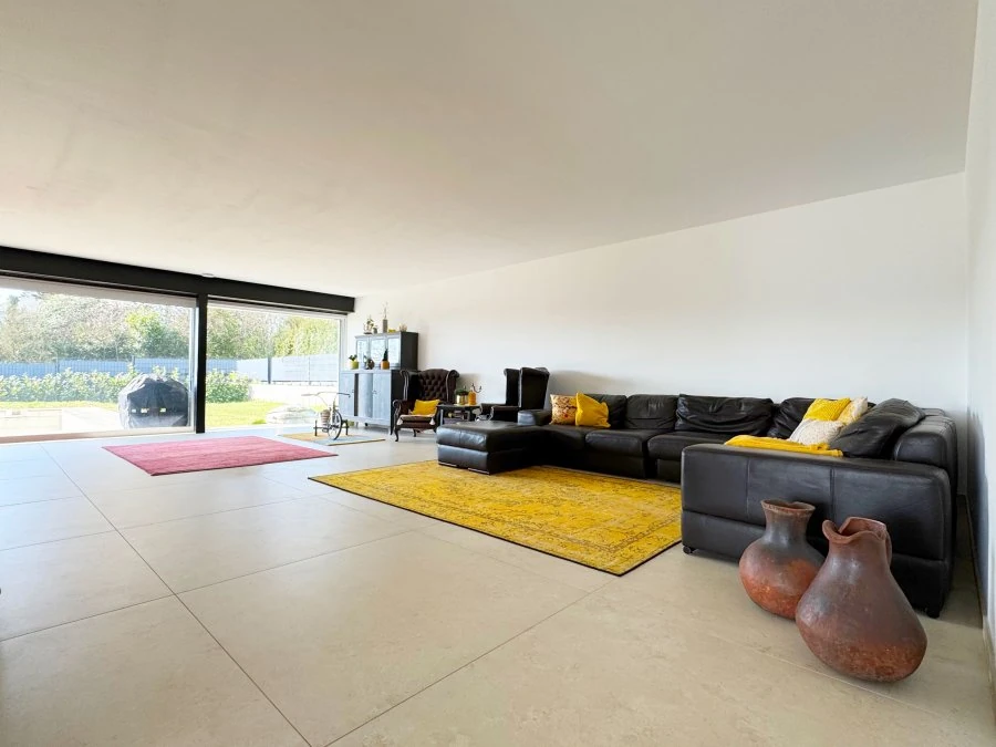 Flat in Luxembourg, Luxembourg, 465 m² - picture 3