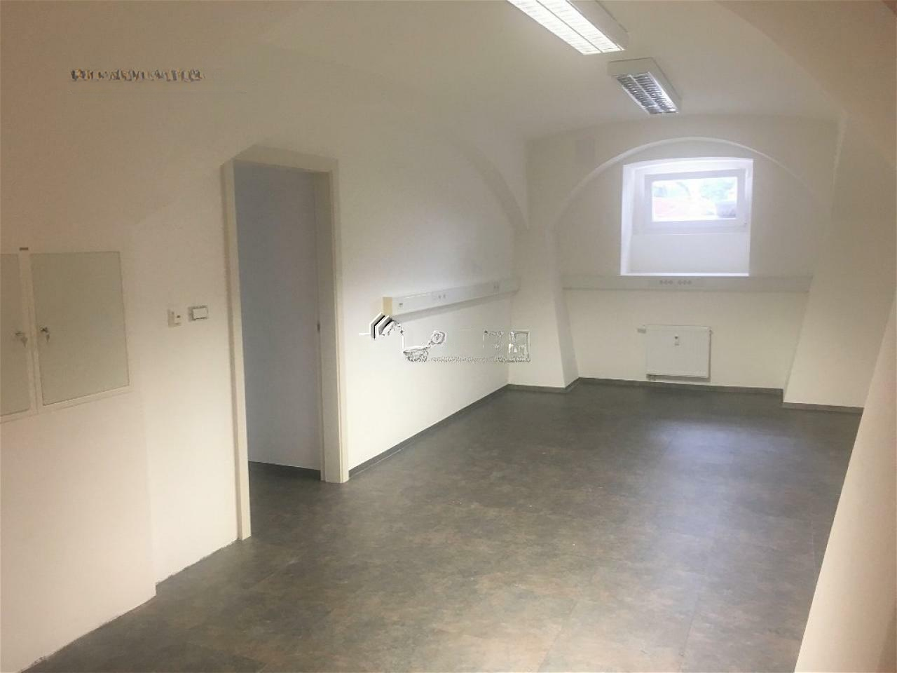Office in Ljubljana, Slovenia, 67 m² - picture 4