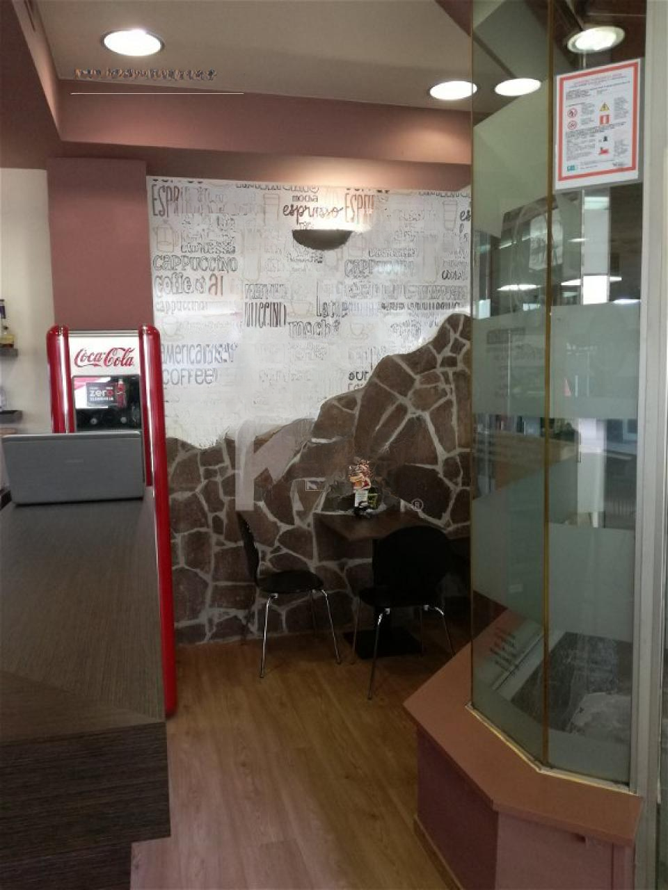 Oficina en Liubliana, Eslovenia, 63 m² - imagen 4