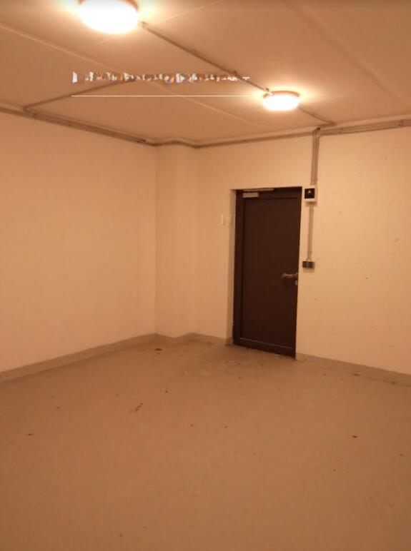 Oficina en Liubliana, Eslovenia, 21 m² - imagen 4