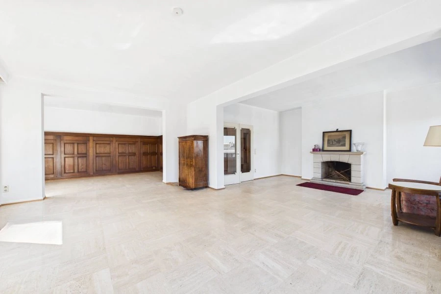 Flat in Luxembourg, Luxembourg, 220 m² - picture 4
