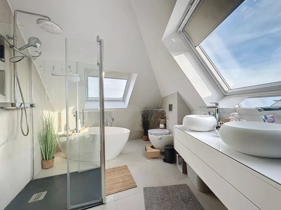 Flat in Luxembourg, Luxembourg, 130 m² - picture 5