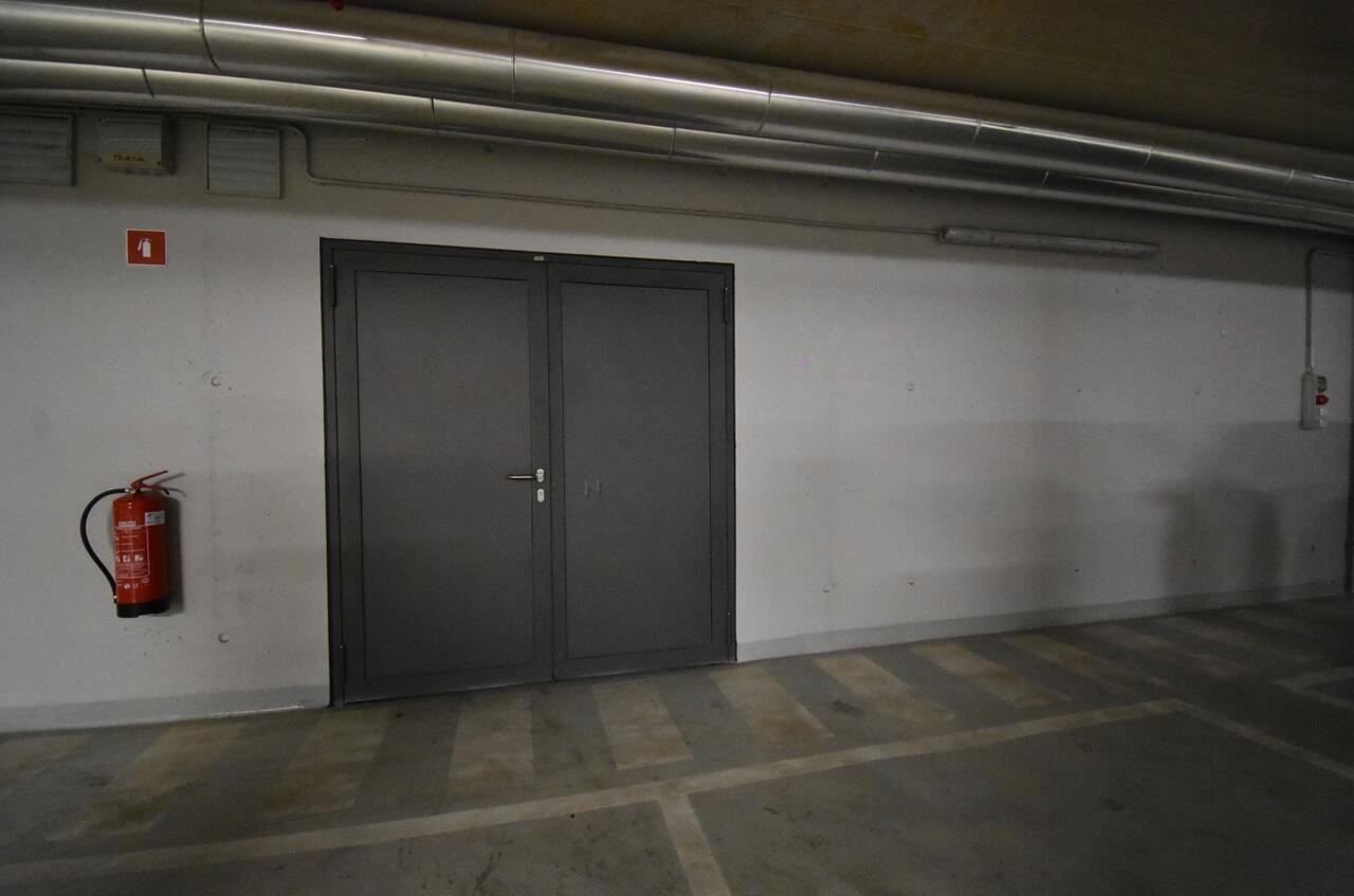 Oficina en Liubliana, Eslovenia, 21 m² - imagen 5