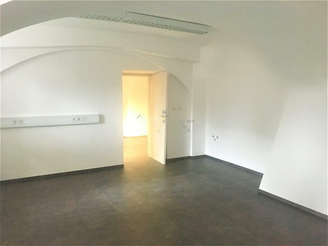 Office in Ljubljana, Slovenia, 67 m² - picture 5