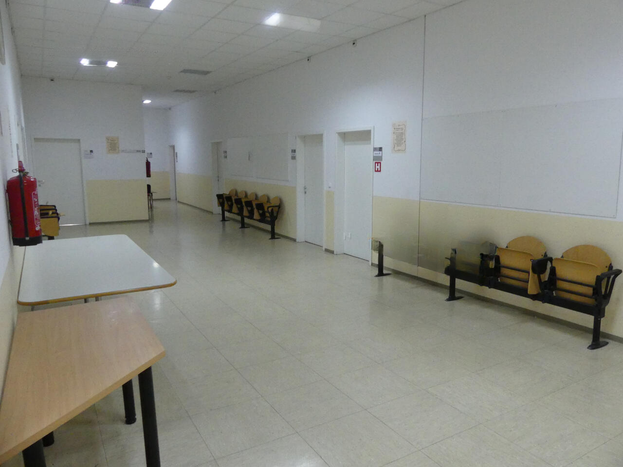 Oficina en Liubliana, Eslovenia, 560 m² - imagen 5