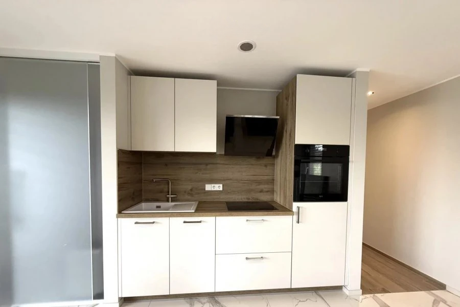 Flat in Luxembourg, Luxembourg, 47 m² - picture 5