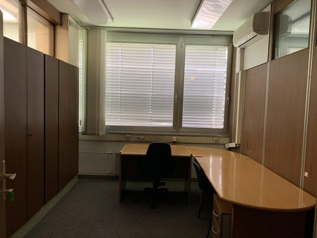 Office in Ljubljana, Slovenia, 367 m² - picture 5