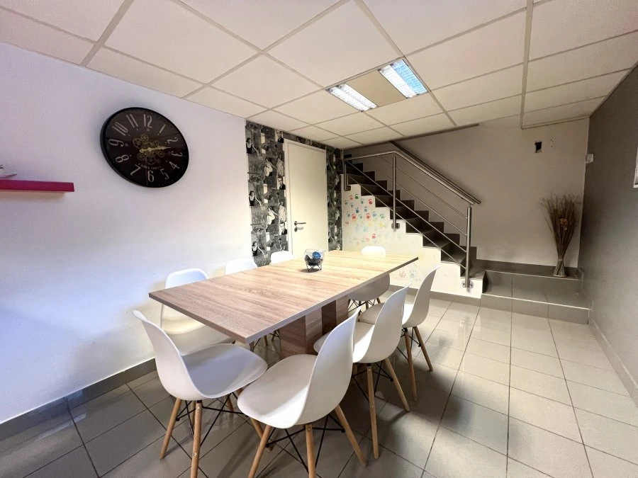 Flat in Luxembourg, Luxembourg, 105 m² - picture 6