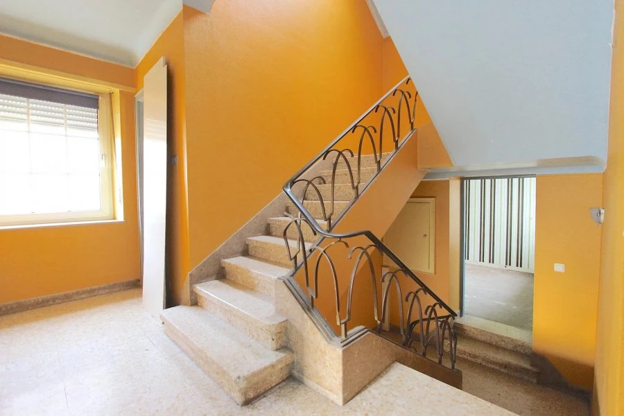 Flat in Luxembourg, Luxembourg, 461 m² - picture 7