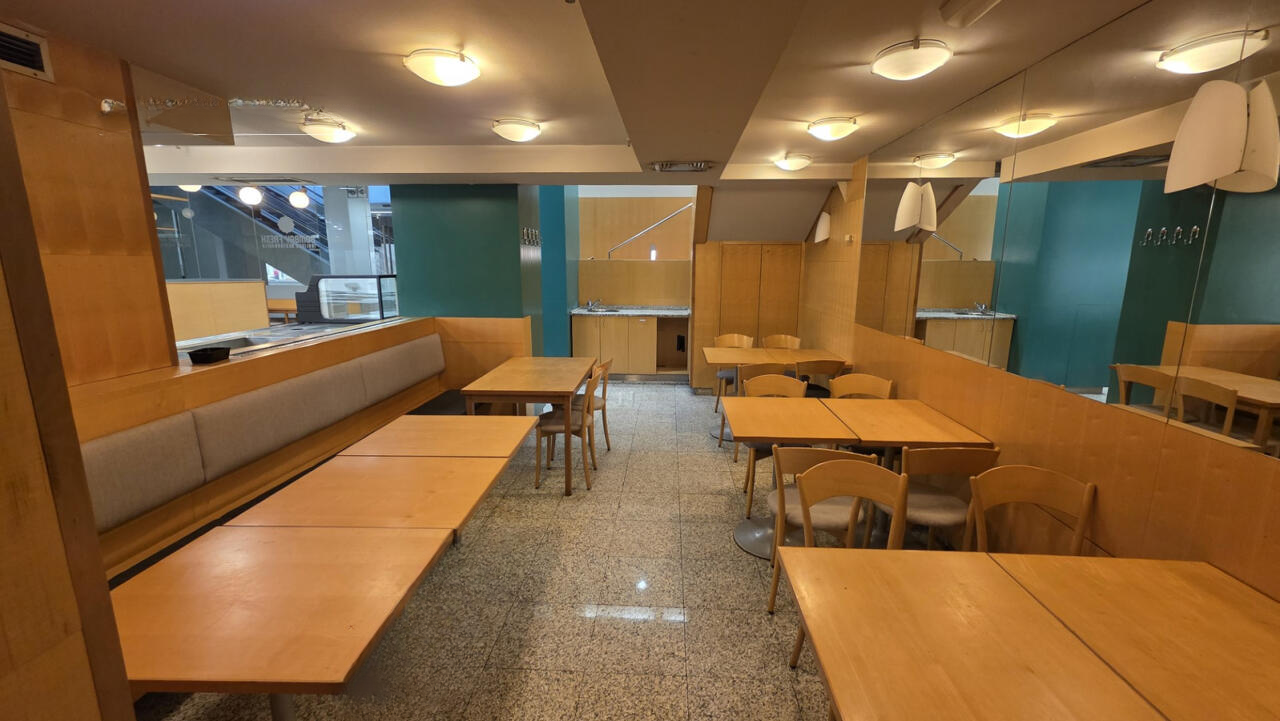 Office in Ljubljana, Slovenia, 140 m² - picture 8