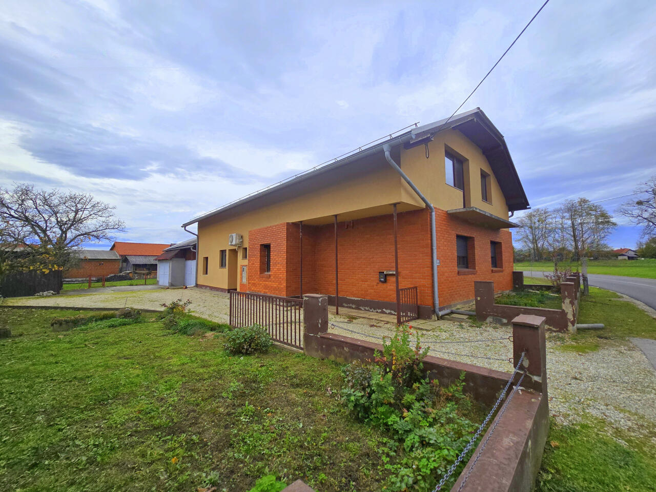 Casa a Lendava, Slovenia, 270 m² - foto 11