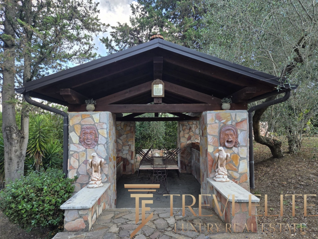 Villa in Rome, Italy, 700 m² - picture 11