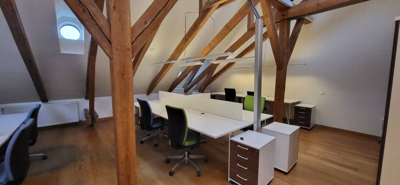 Biens commerciaux à Riga, Lettonie, 339 m² - image 1