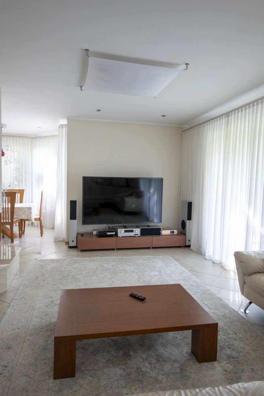 Piso en Melluzi, Letonia - imagen 4