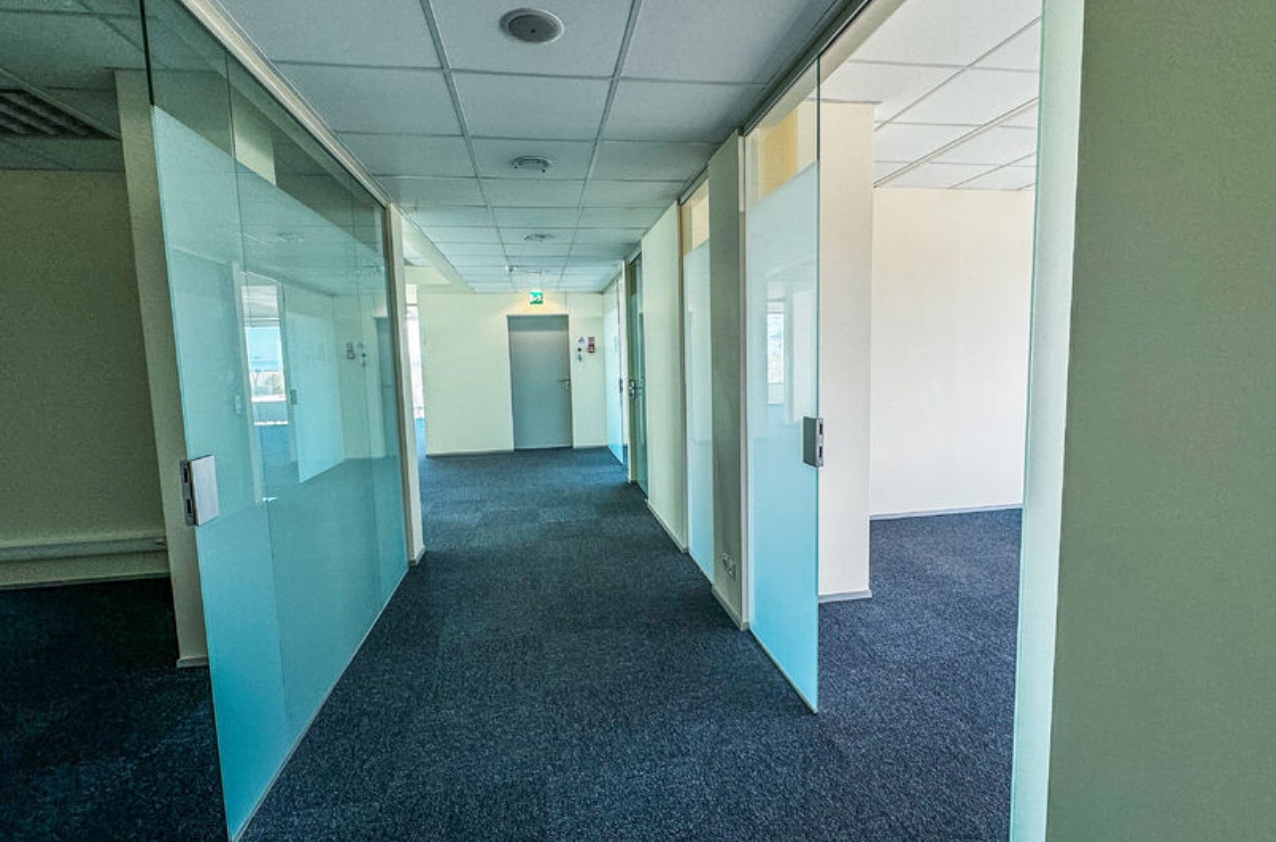 Office in Riga, Latvia, 298 m² - picture 4