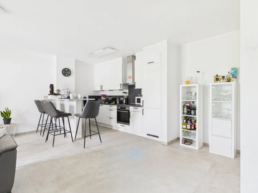 Flat in Luxembourg, Luxembourg, 66 m² - picture 2
