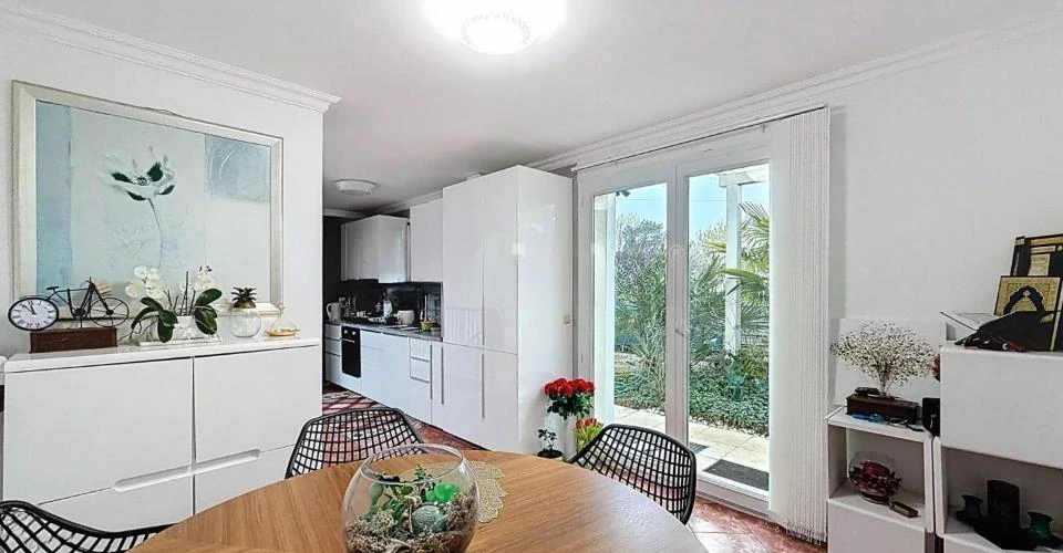 Flat in Geneva, Switzerland, 136 m² - picture 5
