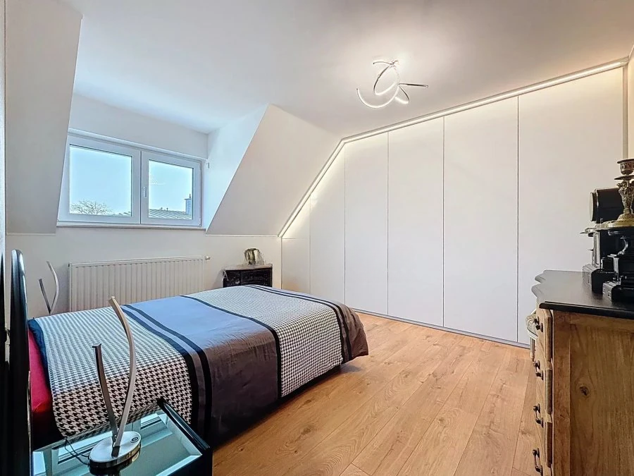 Flat in Luxembourg, Luxembourg, 130 m² - picture 7
