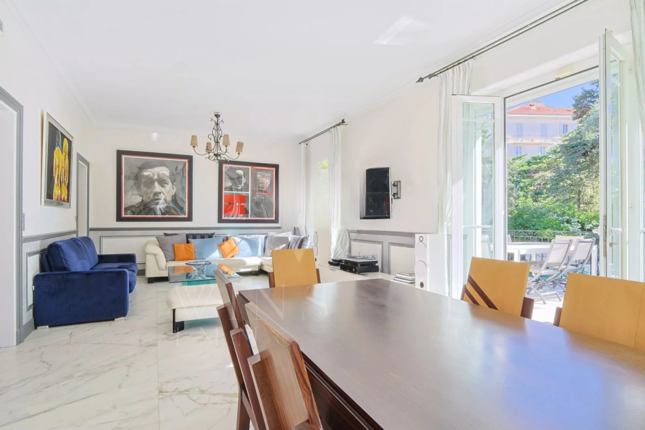 Flat in Cannes, France, 236 m² - picture 2