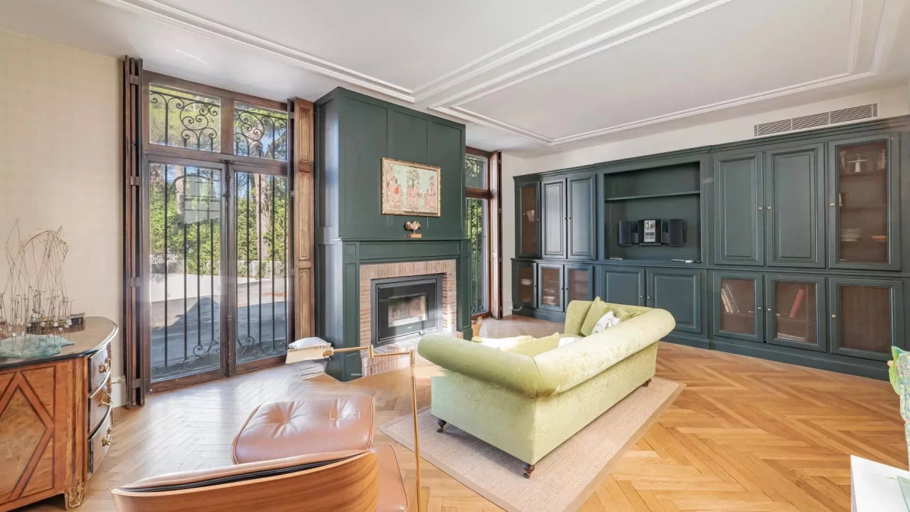 Flat in Cannes, France, 232 m² - picture 6