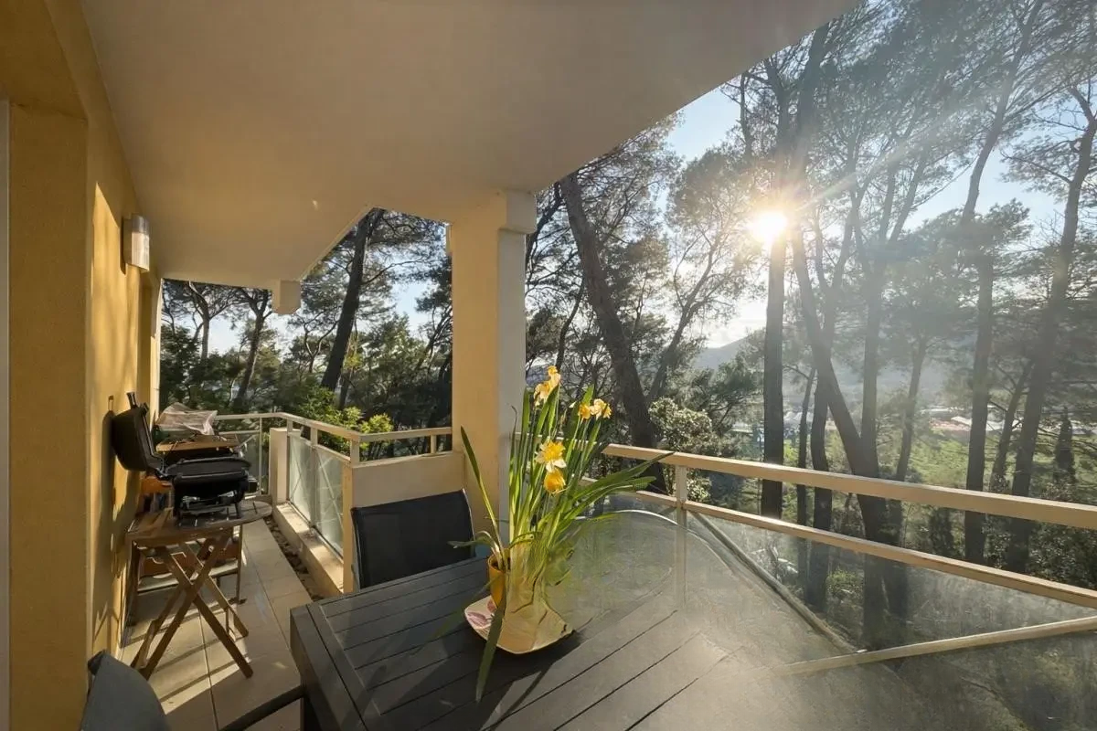 Flat in Cannes, France, 84 m² - picture 1