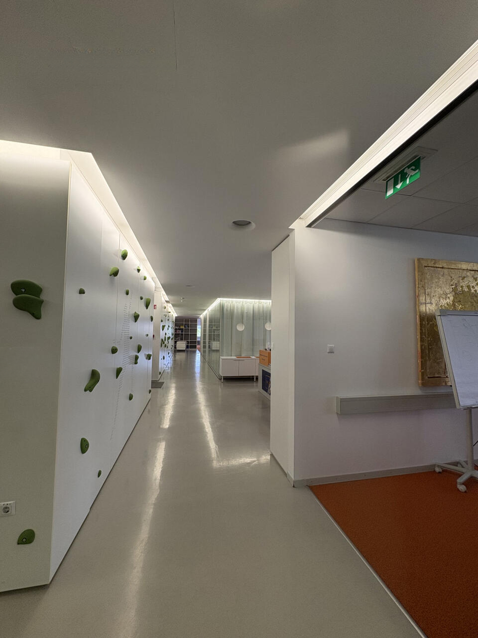 Office in Ljubljana, Slovenia, 179 m² - picture 7